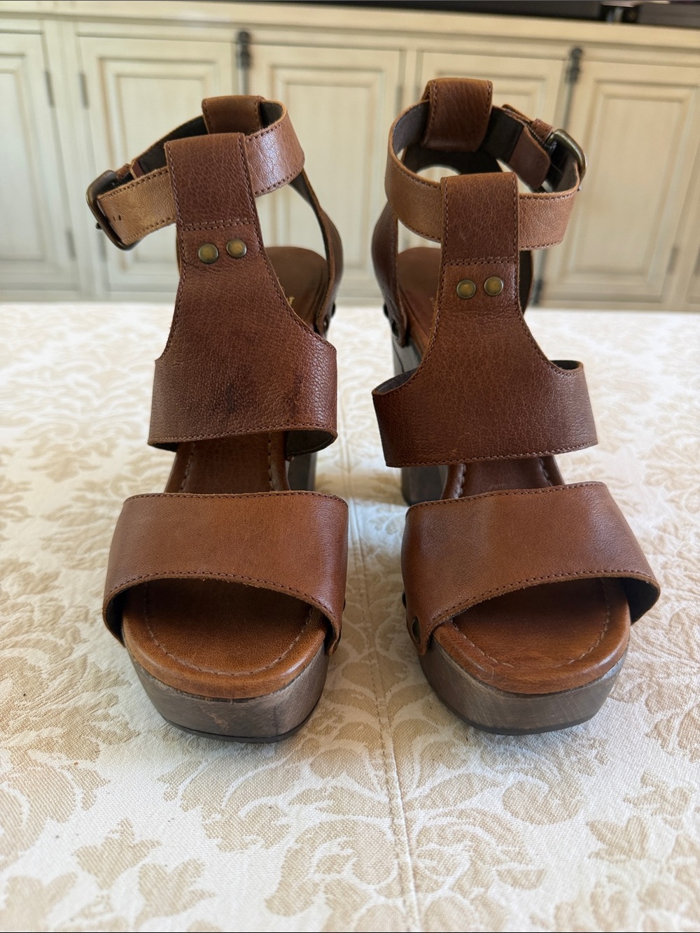 Stuart Weitzman Cognac Brown Leather Wedge Sandals